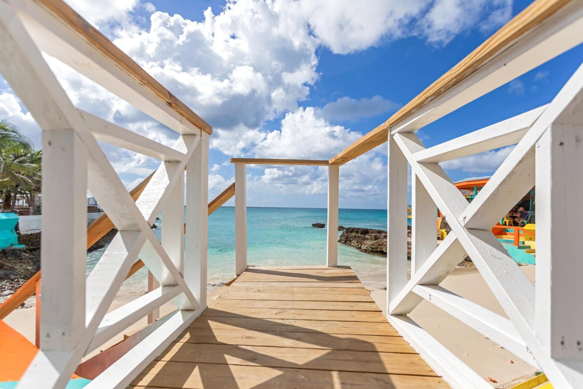 Maho Beach House - Luxe Studio - Ocean View エクステリア 写真